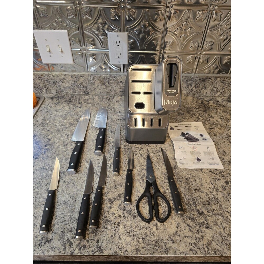 Ninja NeverDull Knife Block Set K12010 8 Knives Built-In Sharpener Storage